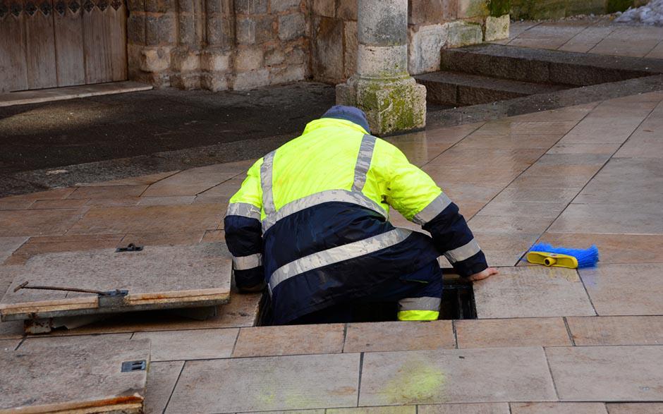 comment déboucher un évier Brou-sur-Chantereine